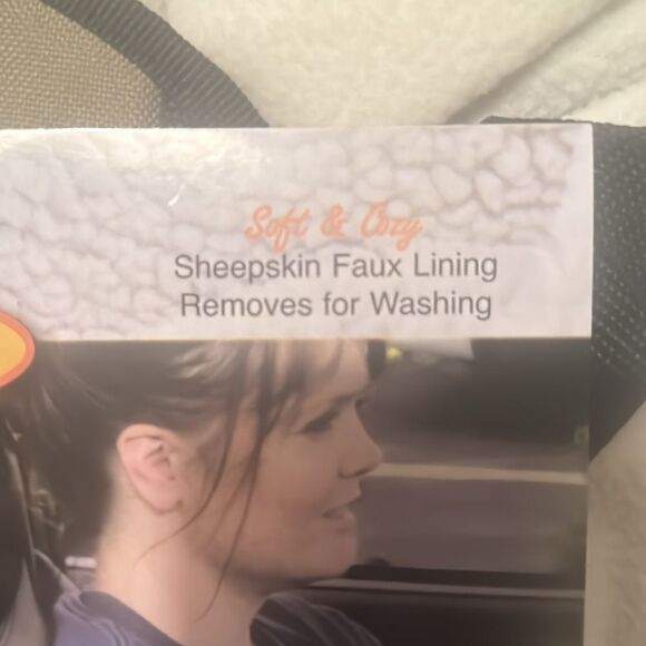 New pet booster seat up to 20lb - Picture 4 of 4